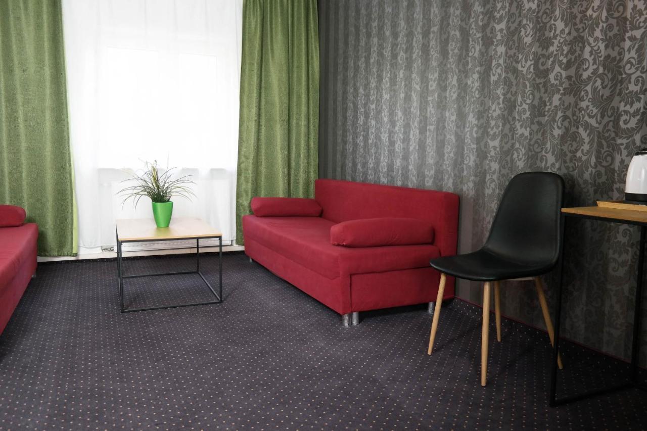 Hotel George Nadarzyn Ngoại thất bức ảnh