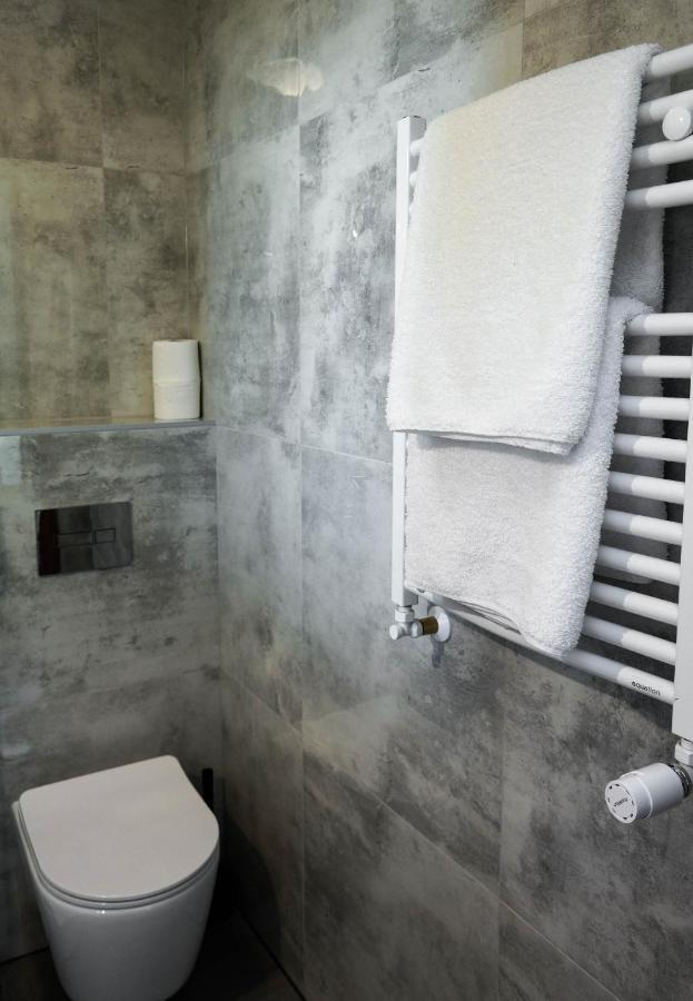 Hotel George Nadarzyn Ngoại thất bức ảnh