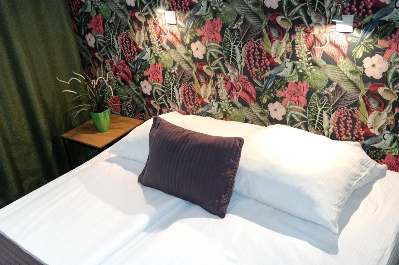 Hotel George Nadarzyn Ngoại thất bức ảnh